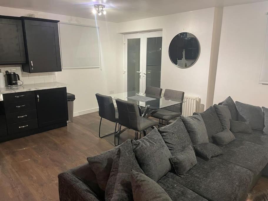 Stunning Central Apartment With Free Parking Σέφιλντ Εξωτερικό φωτογραφία